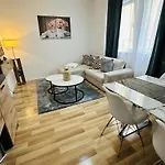 Cocoon Apartament *